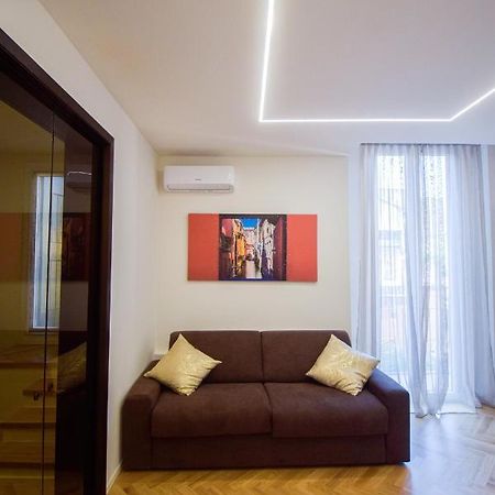 Sibilla Suite Apartment - Via Piella 14 Болоня Екстериор снимка