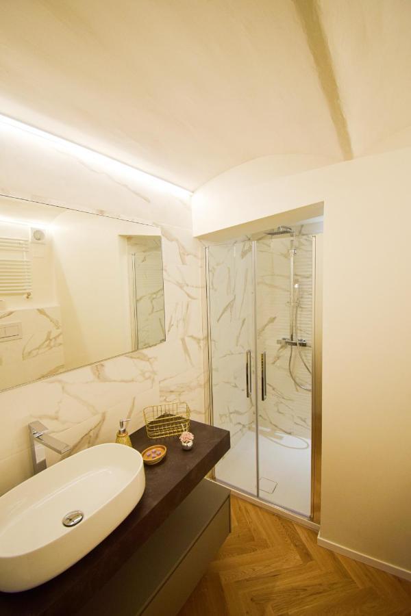 Sibilla Suite Apartment - Via Piella 14 Болоня Екстериор снимка