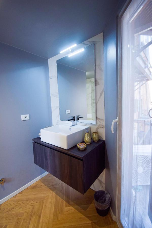 Sibilla Suite Apartment - Via Piella 14 Болоня Екстериор снимка